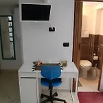 レジデンツァ イル カステッロ ゲストハウス ナポリ
